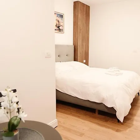 102 Apartman Tirana